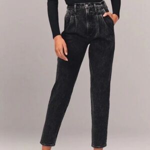 abercrombie 80’s high rise mom jean